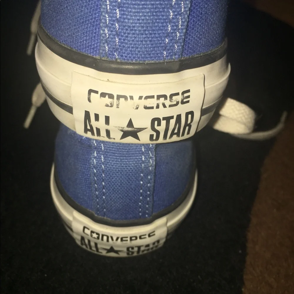 Converse--Child size‎ 3